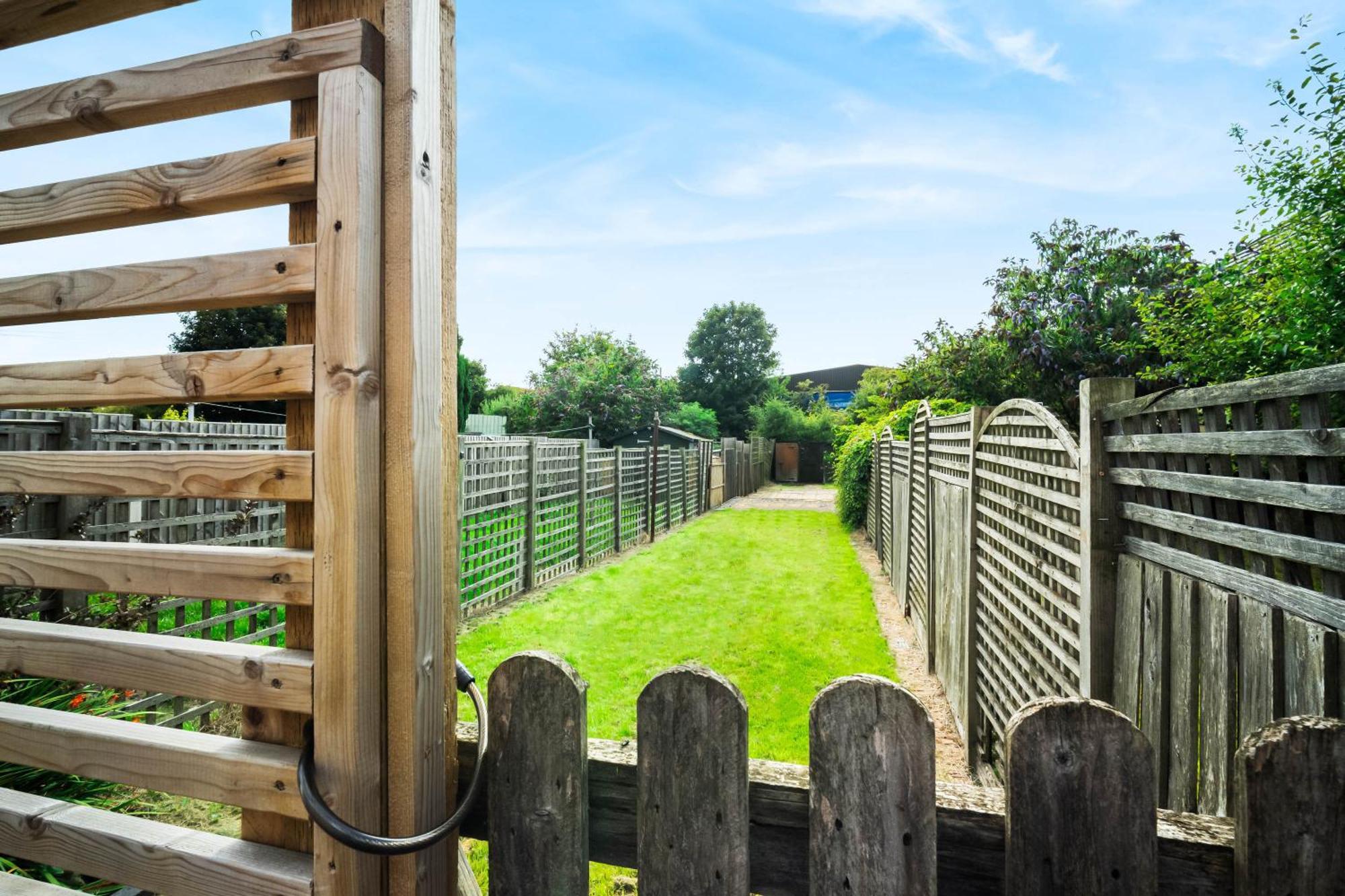 Stylish 3 Bedroom House - 6 Guests - Garden - Parking - Netflix - Wifi - 17M Birmingham Exterior photo